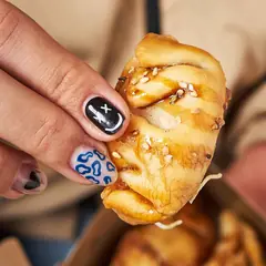 Gyosa de salmón